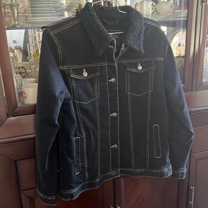 Mens z black denim jacket with Sherpa lining!